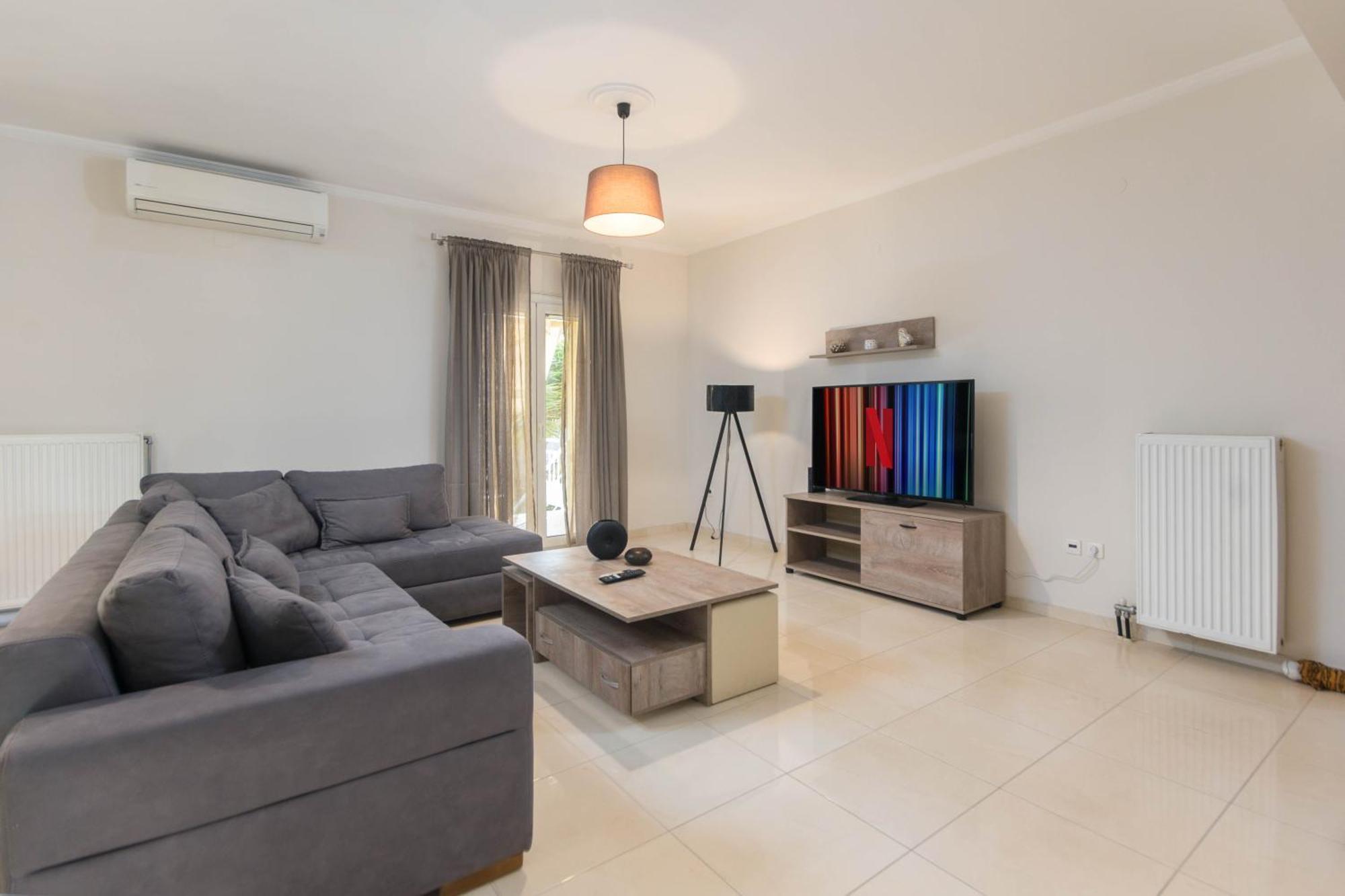 Διωροφη Μεζονετα-2Km Απο Το Κεντρο-Iliana House Lägenhet Alepou Exteriör bild