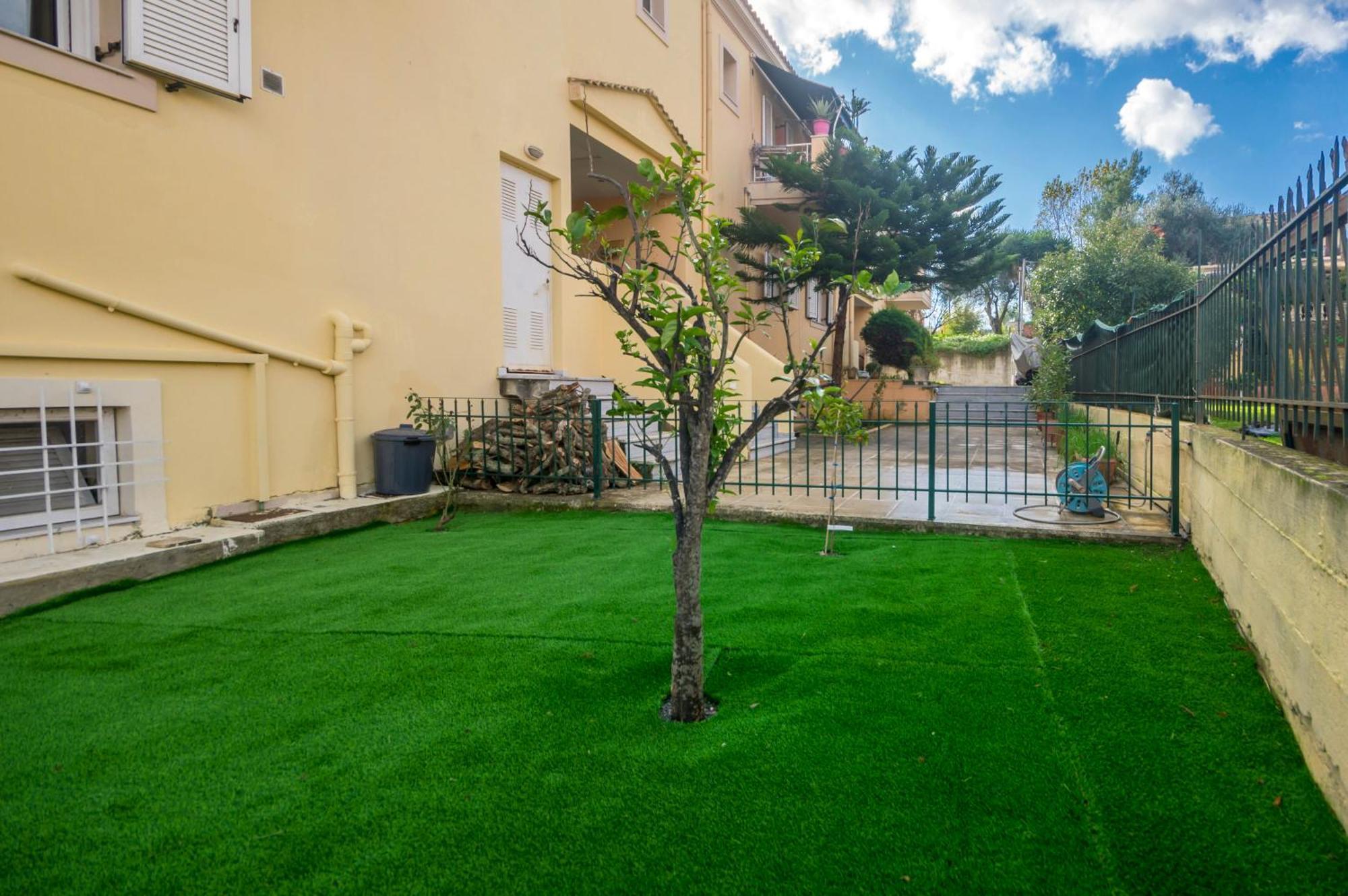 Διωροφη Μεζονετα-2Km Απο Το Κεντρο-Iliana House Lägenhet Alepou Exteriör bild