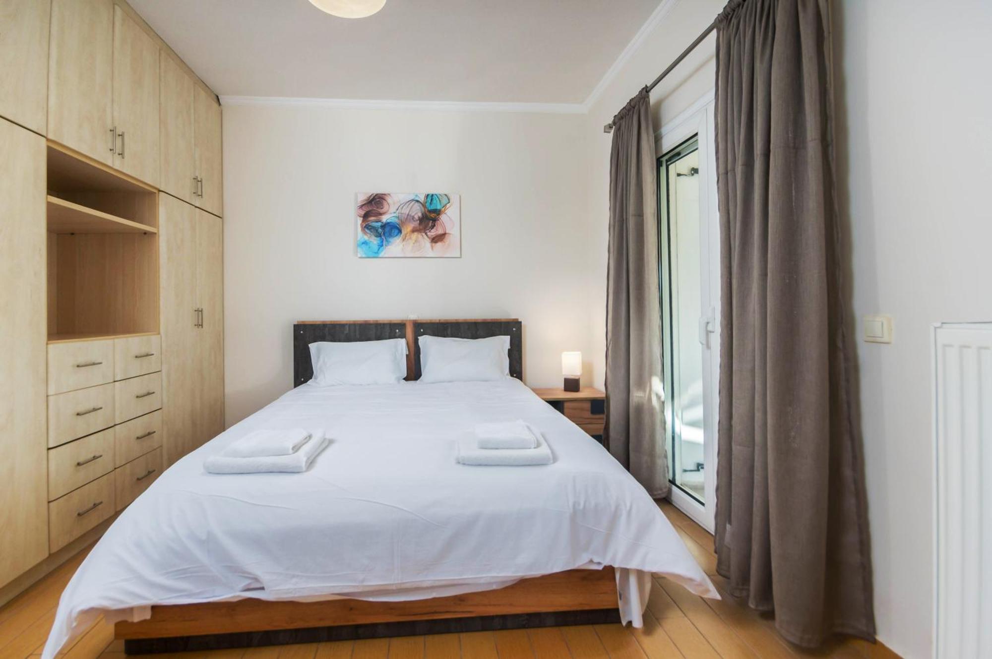 Διωροφη Μεζονετα-2Km Απο Το Κεντρο-Iliana House Lägenhet Alepou Exteriör bild